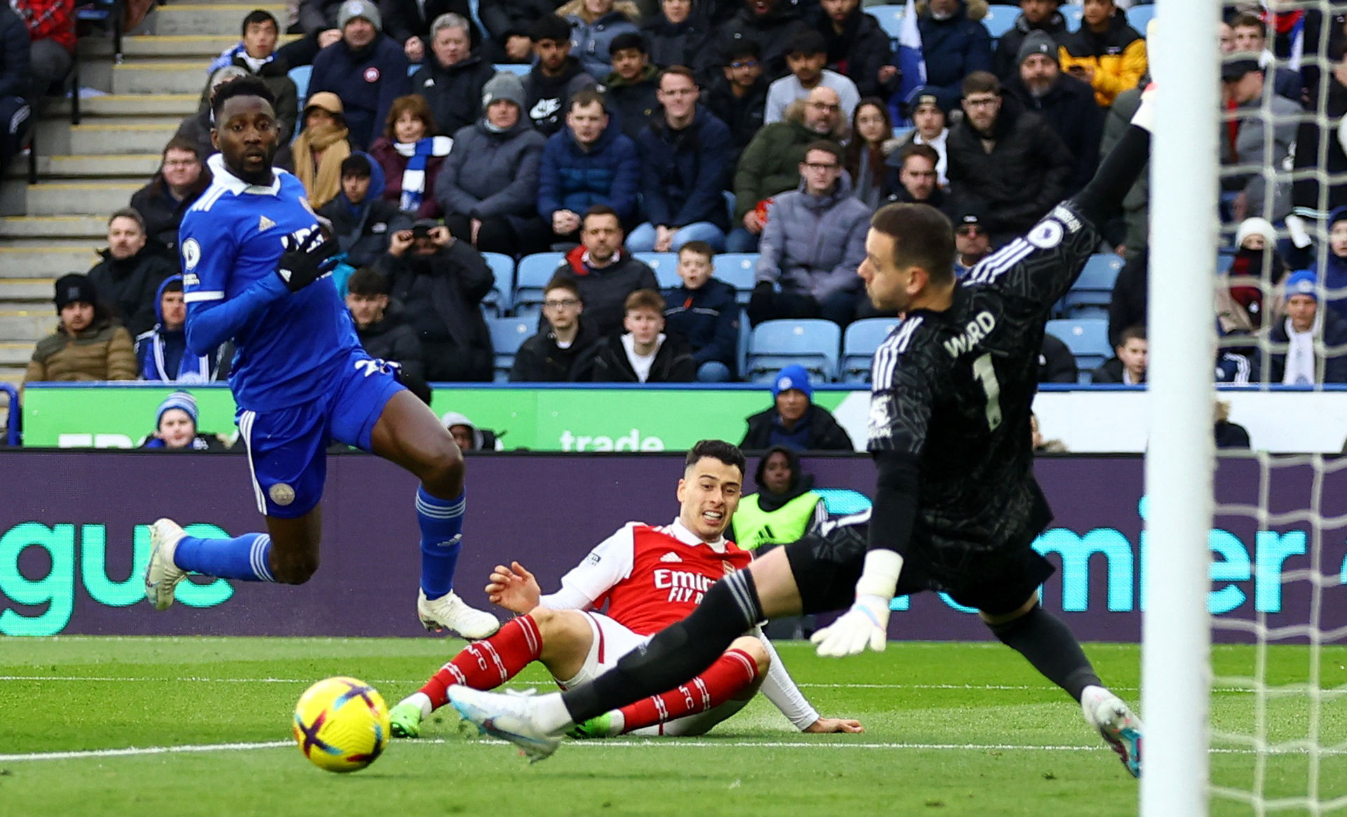 拉尔森是球 拉尔森是球