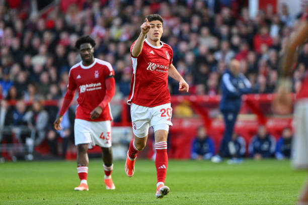 位巴西中场 位巴西中场